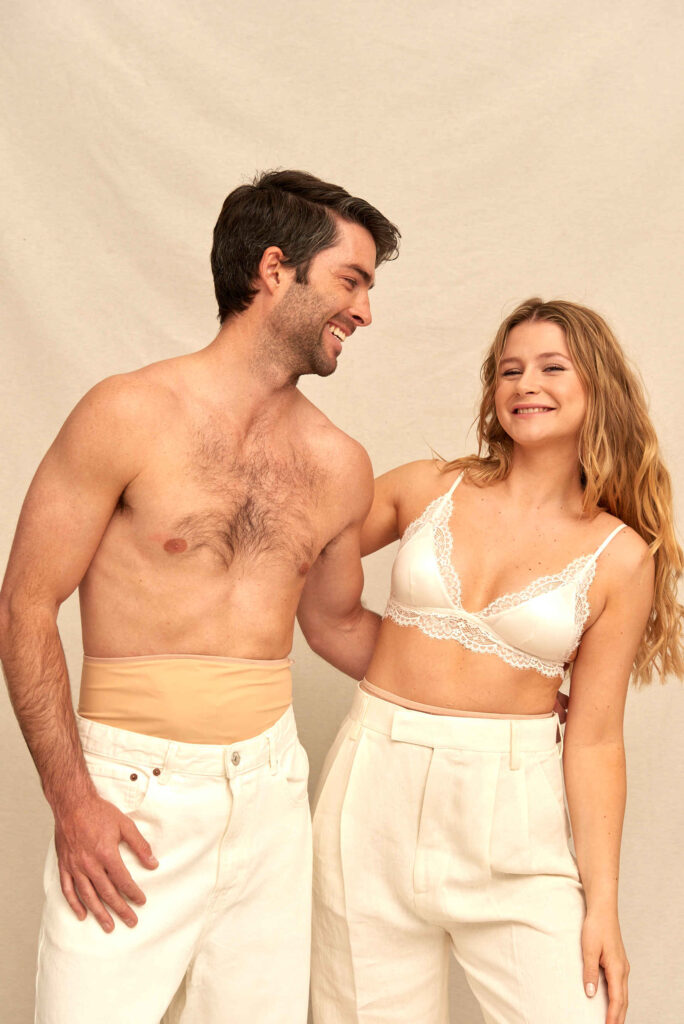 Leading ostomy bag covers