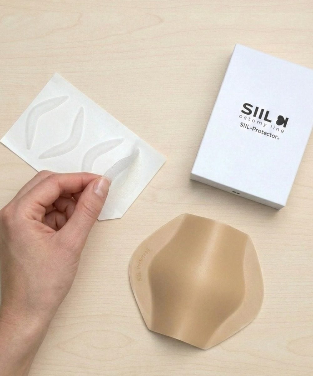 Peeling VELCRO sheet next to SIIL Protector box
