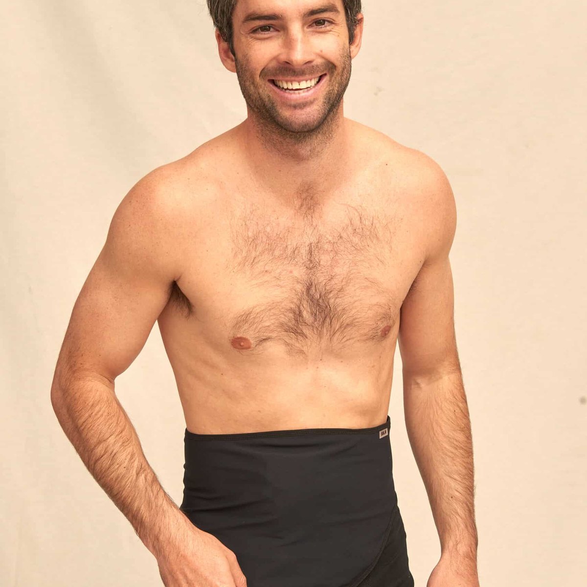 Man wearing a SIIL stoma bag cover